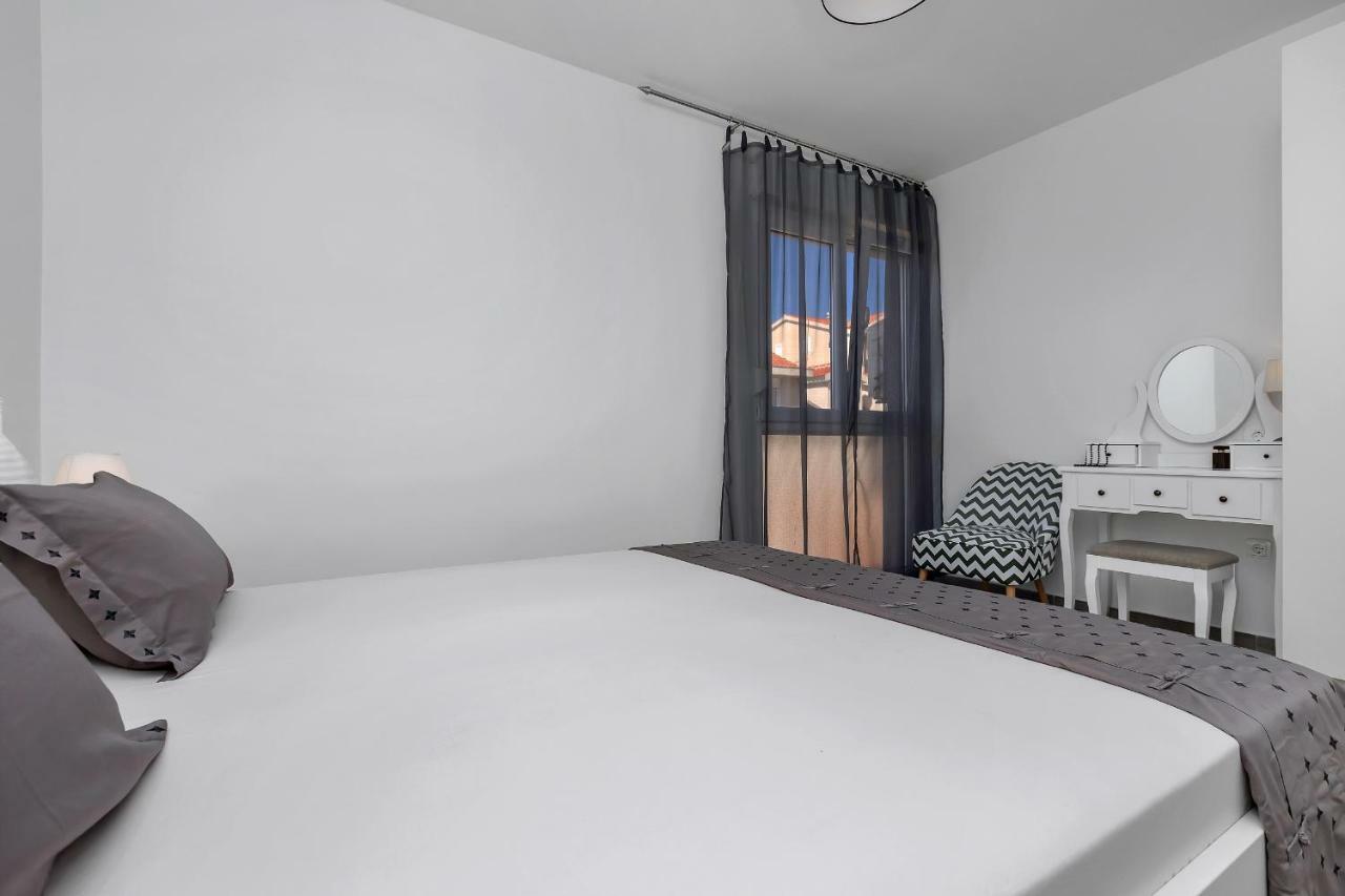 Apartment Kate Подгора Экстерьер фото
